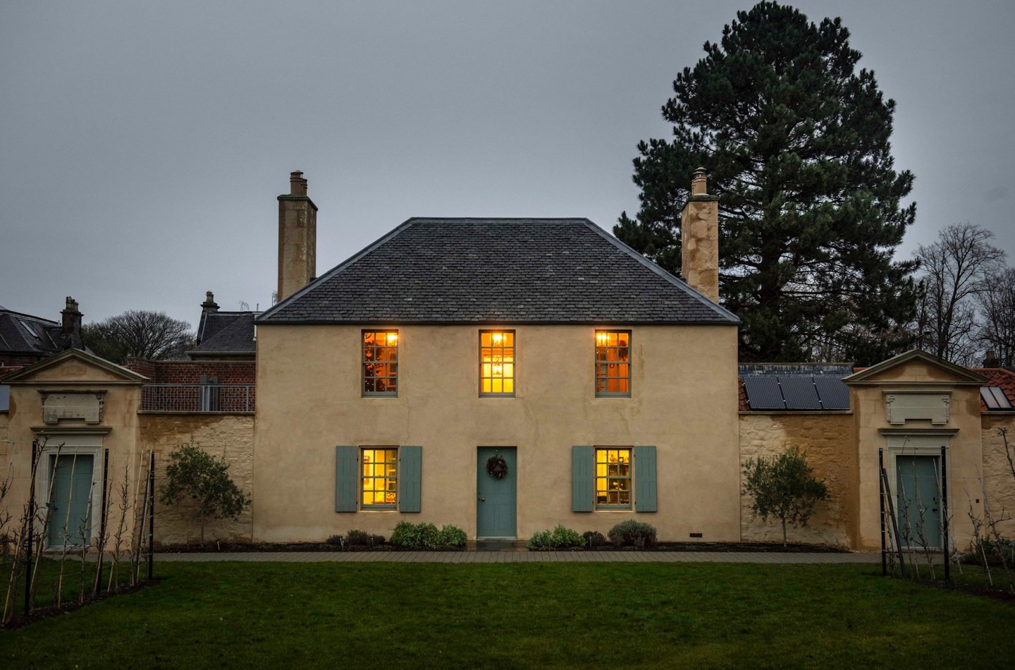 The Botanic Cottage at dusk